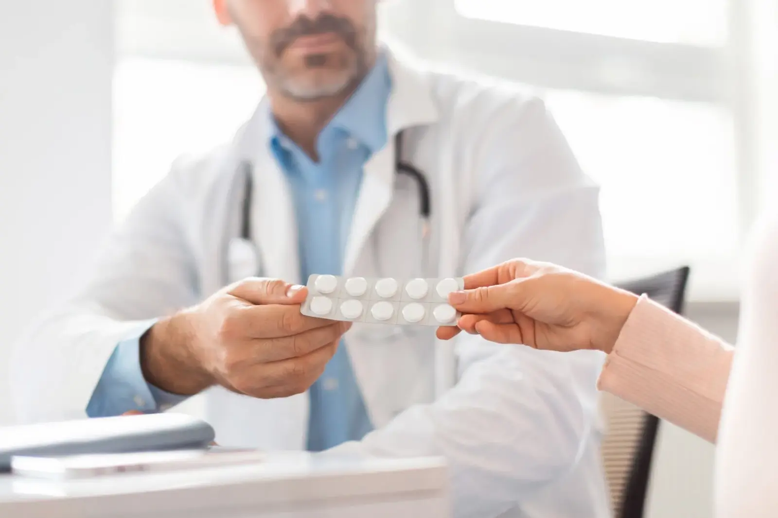 Clinicile de longevitate promit să trateze îmbătrânirea ca pe o boală