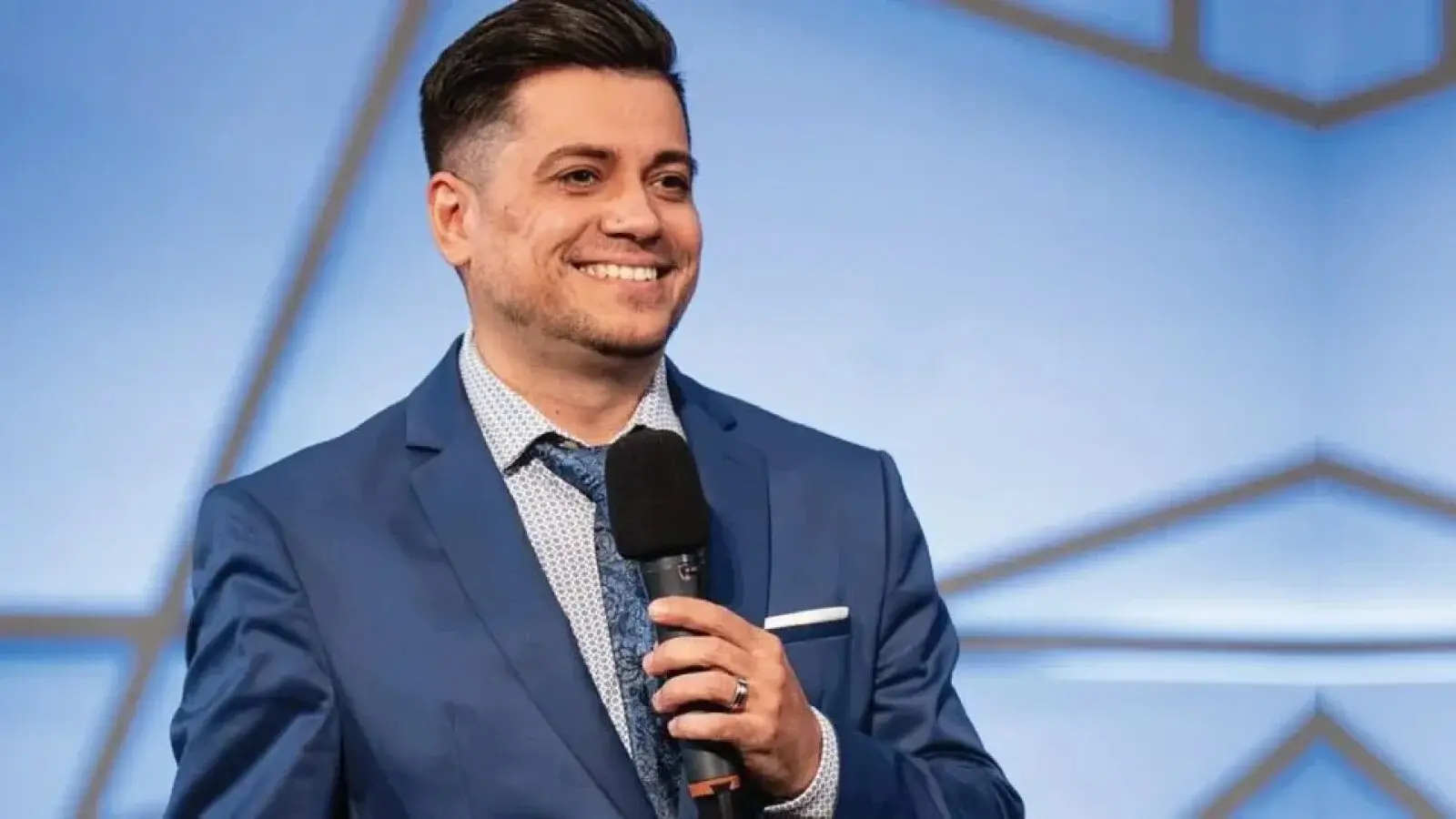 Pastor român din SUA, acuzat de o fraudă de 13 milioane de dolari după ce și-a păcălit enoriașii