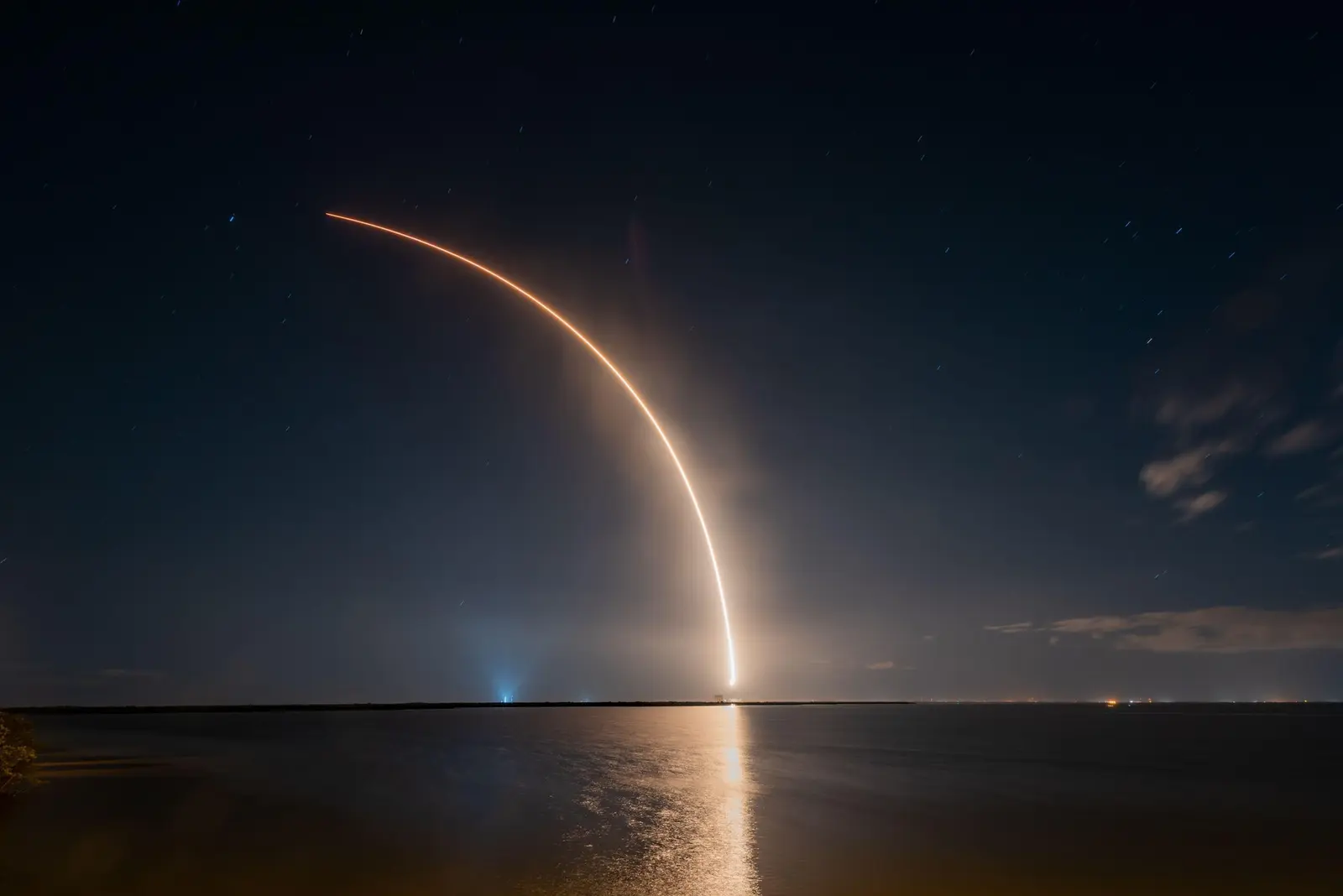 Ucraina și Europa depind de Starlink pentru apărare – un risc major
