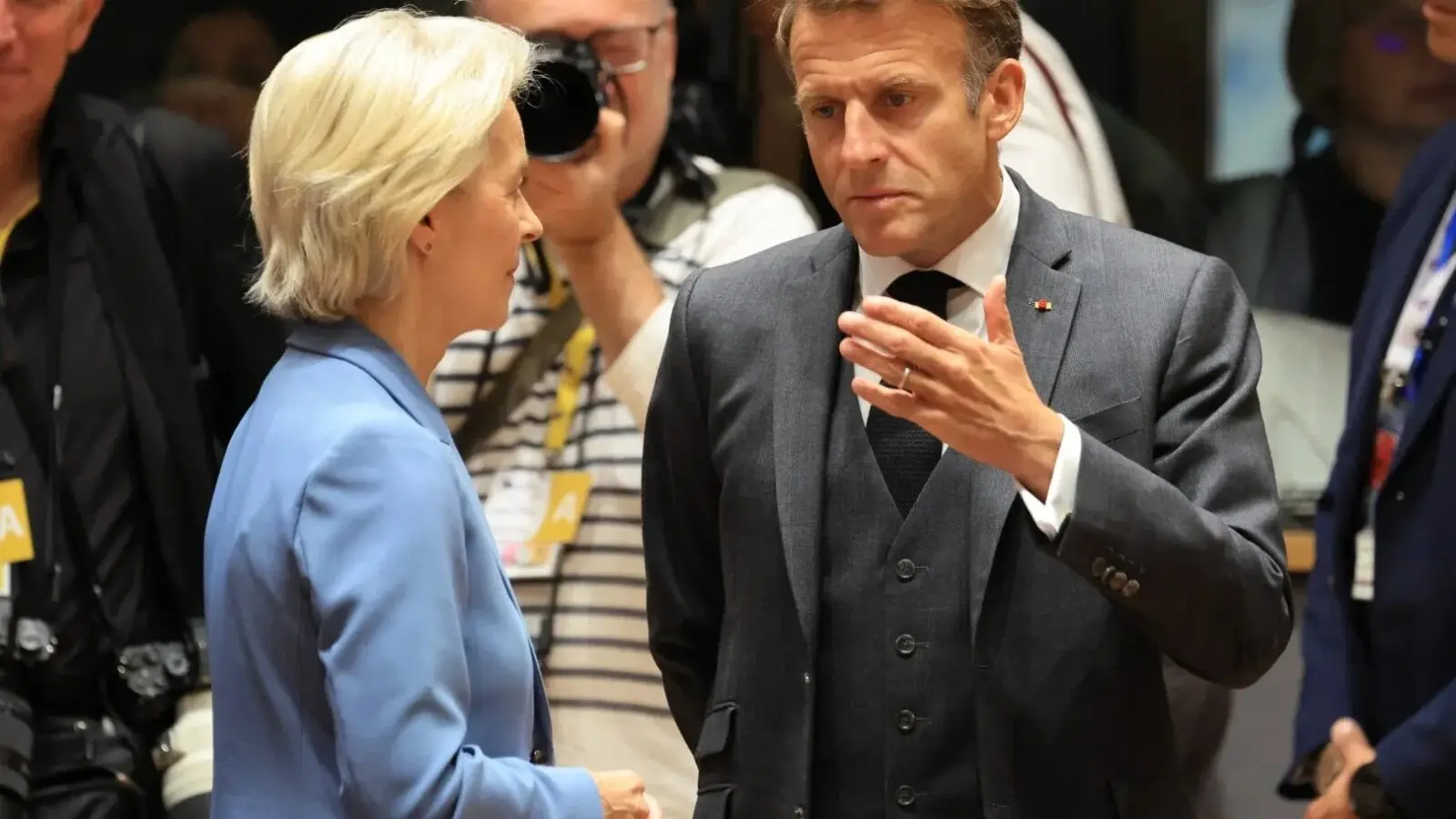 Macron, candidatul pentru șefia Comisiei Europene, susține Rareș Bogdan